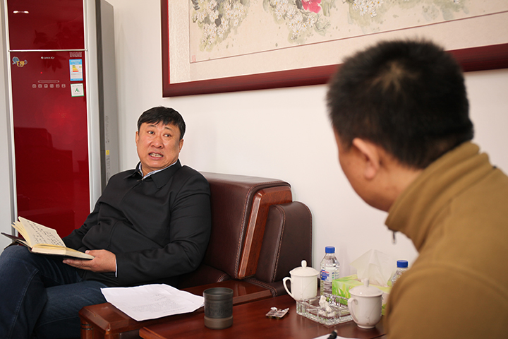 大石头林业有限公司开展扫黑除恶专项斗争专题谈话活动.jpg