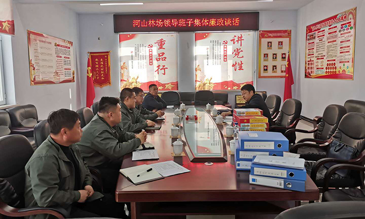 7-到基层进行廉政约谈.jpg
